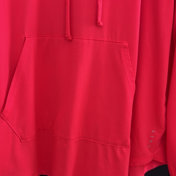Lane Bryant LIVI Bright Red Activewear. Long Sleeve Hodie w/Pockets. Size 18/20. - Picture 3 of 11